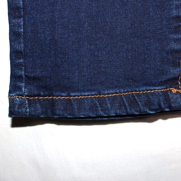 True Religion Jeans 14 NWOT – Y2K Streetwear, Classic Denim, Edgy Style - Picture 9 of 15